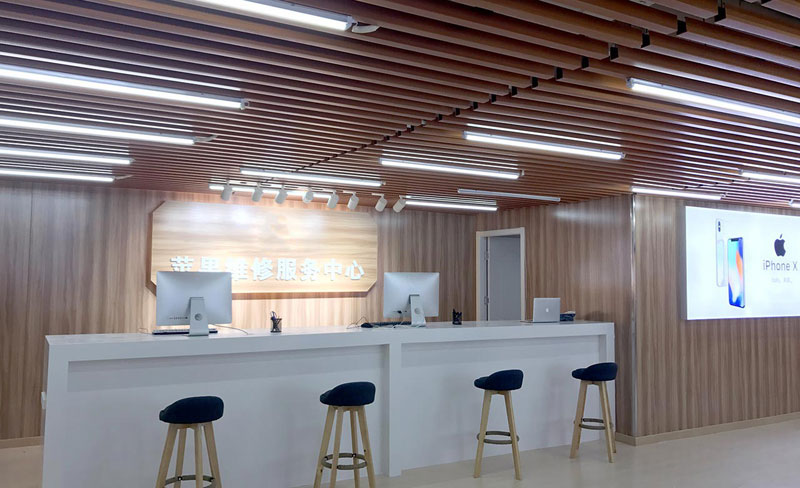 瓦房店深圳iphone售后（苹果14充电充不进了）